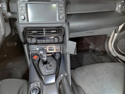 Mobilholder Nissan GT-R 2017-