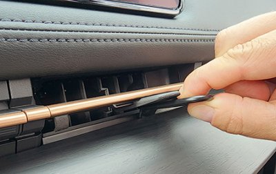 Montering af Mobilholder Nissan Ariya fra 2022- og fremefter