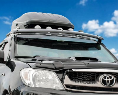 Solskærm til Toyota Hilux fra 2006-2011 - Blank sort Gangsterkasket