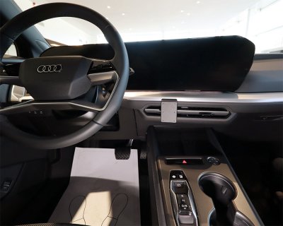 Mobilholder til Audi Q4 E-Tron fra 2026- | Modeltilpasset