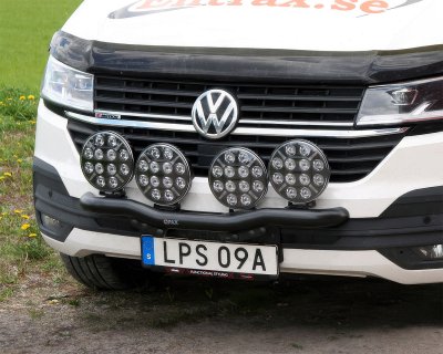 Ekstralygtebeslag til 4 ekstralys til Volkswagen Transporter T6.1 fra 2019-2024 | Qpax