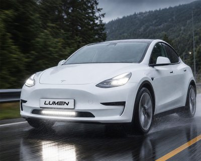 LED-lysbjælkepakke til Tesla Model 3 fra 2017-2024 | Lumen Helios CS20 Slim