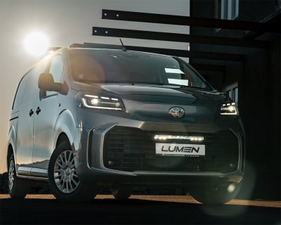 LED-rampe sæt Lumen Helios Performance S20 til Toyota Proace Verso fra 2024-