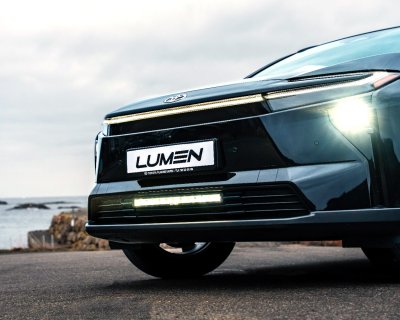 LED-rampepakke Lumen Helios Performance CS20 til Toyota bZ4X fra 2025- | 22.984 lumen