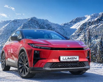 LED-lysbjælkepakke til Toyota C-HR+ fra 2026- | Lumen Helios CS20 Slim