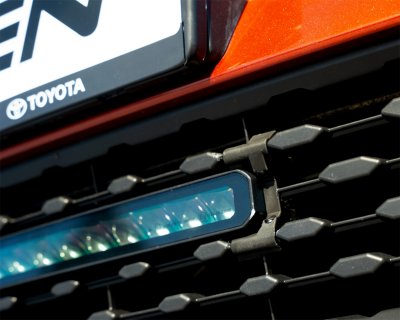 LED-lysbjælkepakke til Toyota C-HR+ fra 2026- | Lumen Helios CS20 Slim
