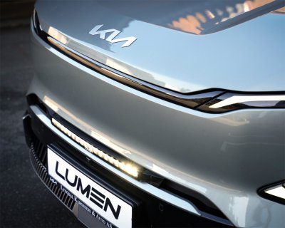 LED-lysbjælkepakke til Kia EV5 fra 2024- | Lumen Helios CS20 Slim