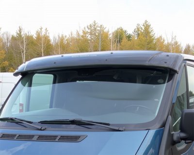 Solskærm til Ford Transit fra 2000-2006 – Reducerer solblænding