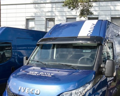 Eksempelbillede: Solskærm til Iveco Daily fra 2022-