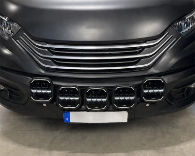 Ekstralysbeslag til 5 ekstralys Iveco Daily fra 2014-