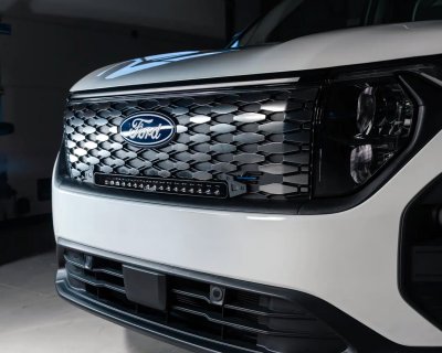LED-rampe sæt Lumen Helios Performance CS20 til Ford E-Transit Courier fra 2023- og nyere | Active
