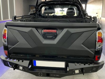 Parkeringsbremse bagpå Mitsubishi L200 fra 2010-2015