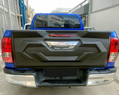 Beskyttelse af bagdæk Toyota Hilux 2016-2020