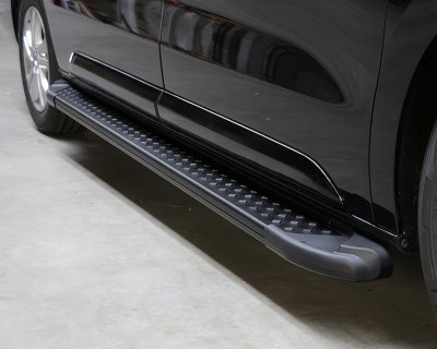 Eksempelbillede: Sidetrin til Renault Master fra 2024-