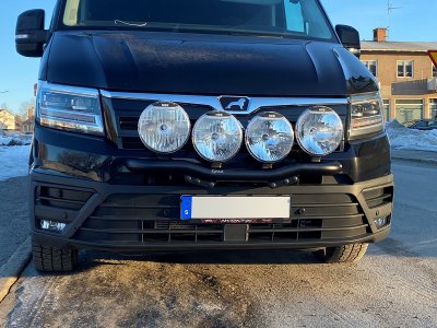 Ekstra lygtebeslag til 4 ekstra lygter i aluminium til Volkswagen Crafter fra 2017-