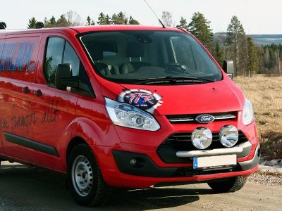 Ekstra lygtebeslag i aluminium til Ford Transit Custom 2013-2017