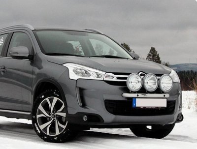 Ekstra lygtebeslag i aluminium til Citroën C4 Aircross 2014-2017