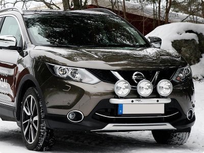 Ekstra lygtebeslag i aluminium til Nissan Qashqai 2014-