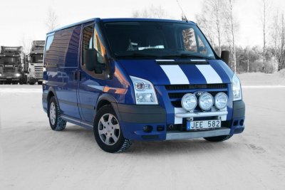 Ekstra lygtebeslag i aluminium til Ford Transit 2006-2013