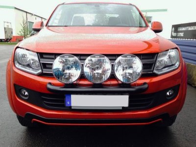 Ekstra lygtebeslag i rustfrit stål med sort pulverlakering til Volkswagen Amarok 2011-
