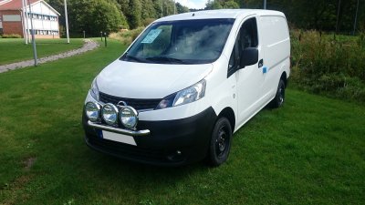 Ekstra lygtebeslag i rustfrit stål til Nissan NV 200 2010-