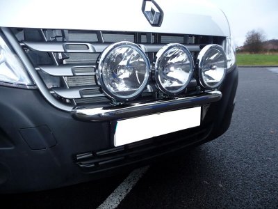 Ekstra lygtebeslag i rustfrit stål til Renault Master 2011-