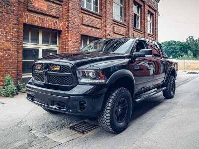 Ekstralys-pakke Lazer Dodge RAM fra 2013-2018