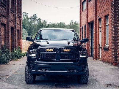Ekstralys-pakke Lazer Dodge RAM fra 2013-2018