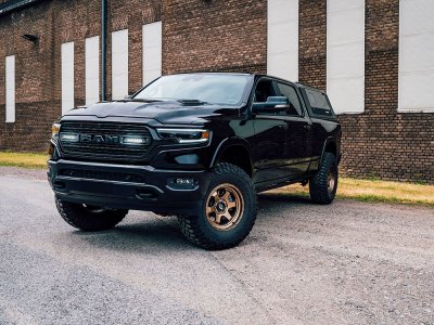 Ekstralys-pakke Lazer Dodge RAM fra 2019-2024
