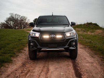 Ekstralys-pakke Lazer Toyota Hilux Invincible fra 2016-2020