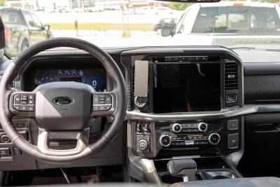 Mobilholder til Ford F-150 Lightning XL og XLT fra 2021-