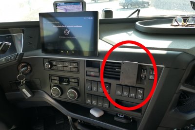 Mobilholder Volvo FH fra 2013-