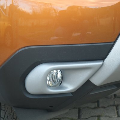Tågelygteindfatninger foran Dacia Duster fra 2018-2024