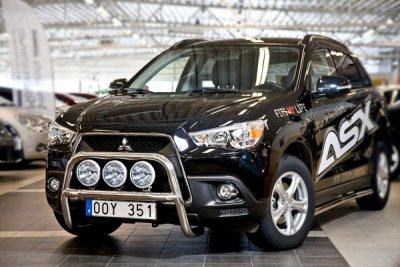 Frontbøjle i rustfrit stål til 3 ekstralygter til Mitsubishi ASX 2010-