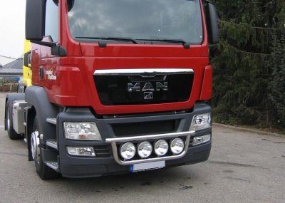 Frontbøjle i rustfrit stål - MAN TGS (med plastkofanger)