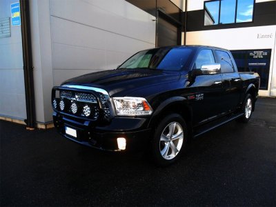 Frontbøjle i rustfrit stål med sort pulverlakering til 4 ekstralygter til 2010- Dodge Ram 1500