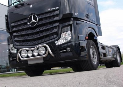 Frontbøjle i rustfrit stål - Mercedes-Benz Actros 2011-