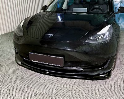 V1 Front splitter Tesla Model 3 2017-2024