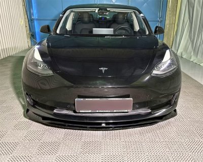 V2 Frontsplitter Tesla Model 3 fra 2017-2024