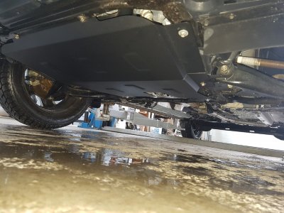 Sumpplade til Dacia Sandero/Stepway fra 2013-2020
