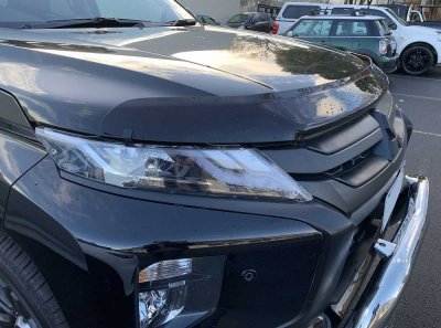Motorhjelmsbeskytter Mitsubishi L200 fra 2020-