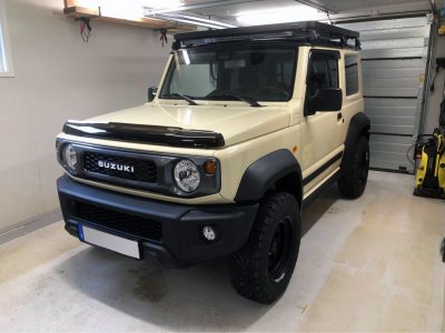Motorhjelmsbeskytter Suzuki Jimny fra modelår 2018-