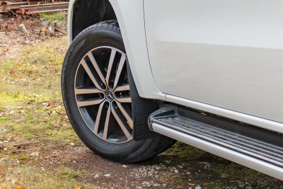 Stænkskærm foran Mercedes X-Klasse 2017-2020