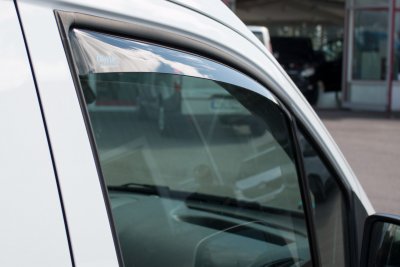 Vindafviser Baleno (Suzuki) fra 2015-