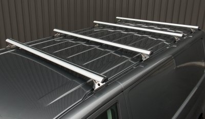 Eksempelbillede: Tagbøjle 160 cm til Nissan Primastar fra 2022-