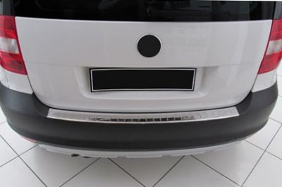 Lastbeskytter i højglanspoleret rustfrit stål. Fremstillet til Skoda Yeti 2010-2013