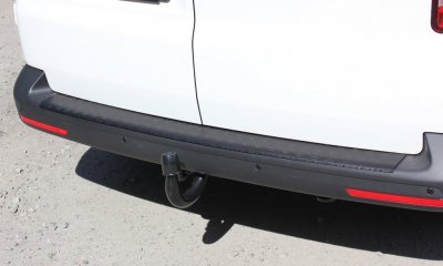 Lastskydd i svart Durkaluminium till Volkswagen Transporter T6 2016-2019