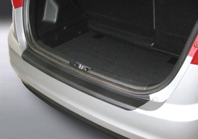 Lastbeskytter i ridsefast ABS-plast til Kia Venga 2010-