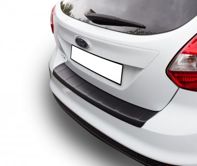 Lastbeskytter i ABS plast til Ford Focus fra 2011-2017