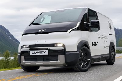 LED-lysbjælkepakke til Kia PV5 Cargo fra 2025- | Lumen Helios CS20 Slim